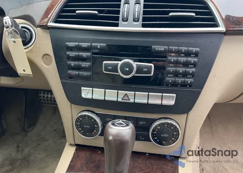 2014 Mercedes-Benz C-Class C 250 Sport из США, поврежденный, VIN WDDGF4HB9EA959141